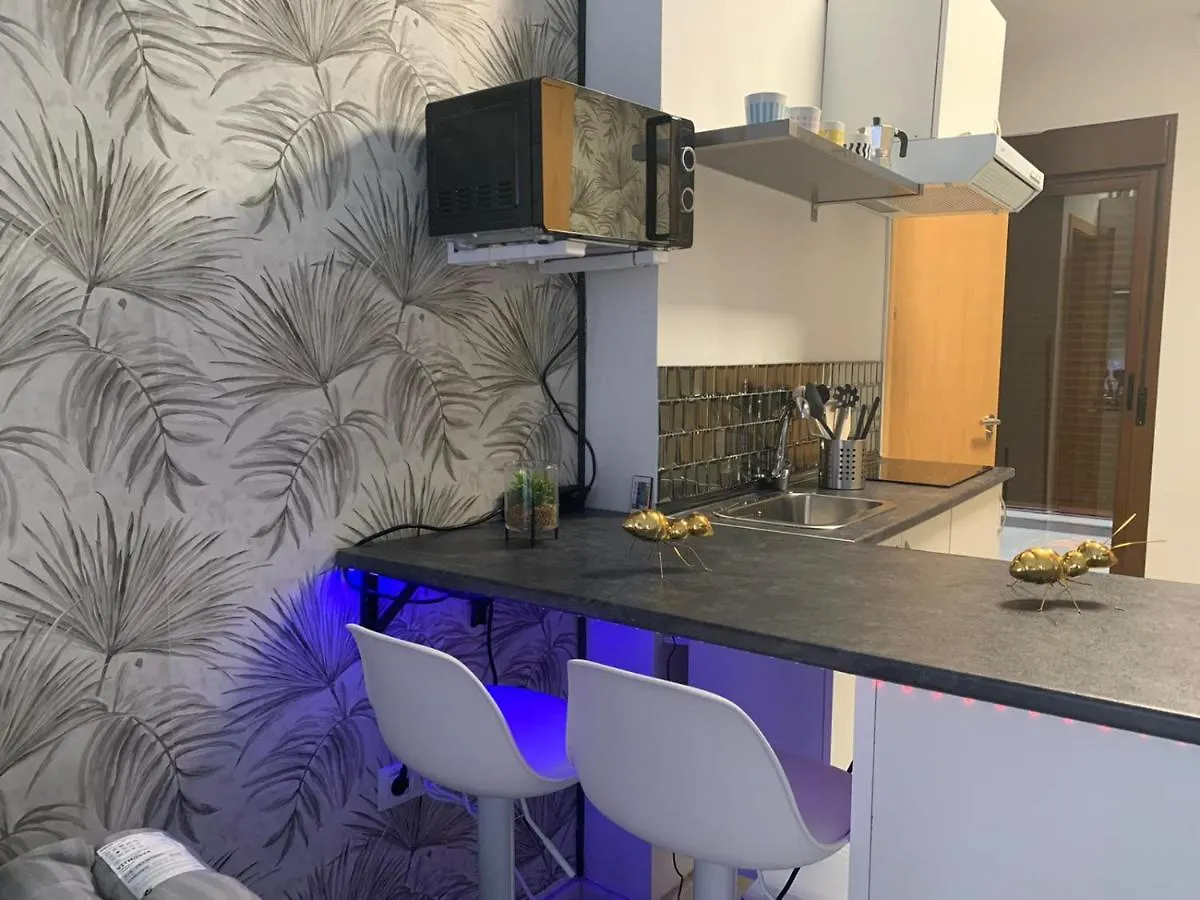 Las Setas - Estudio Con Balcon En Metrosol Parasol Apartment Seville